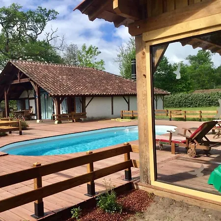 Сasa de vacaciones De Pedelay Luxey
